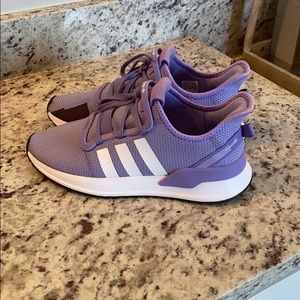 womens purple adidas shoes